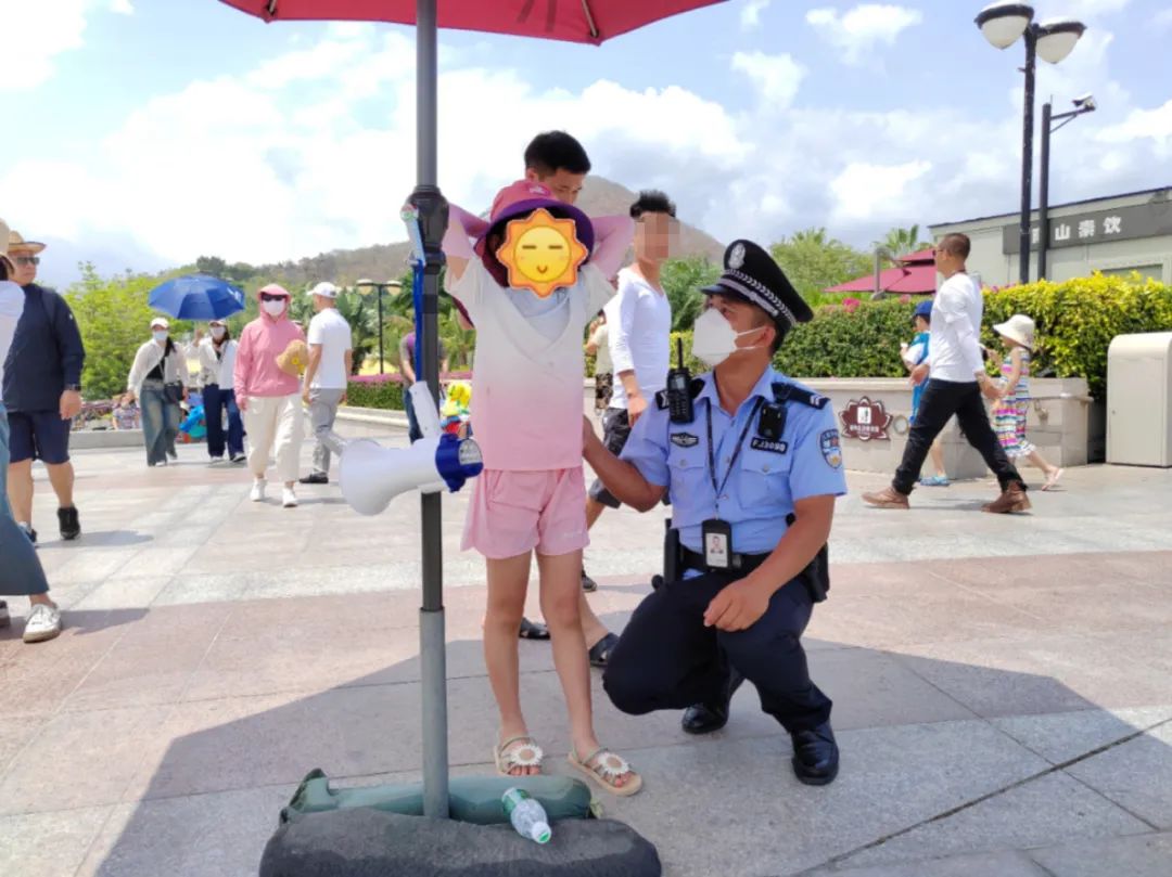 17岁女孩失踪案:广场跳操后失联一月,家属否认跳江自杀,警方调查进展 17岁女孩失踪案:广场跳操后失联一月,家属否认跳江自杀,警方调查进展