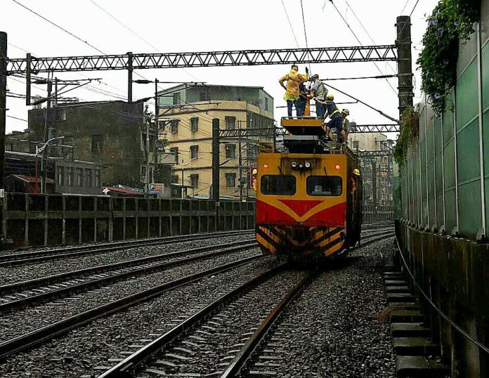 強降雨癱瘓北迴線:台鐵5/19列車疏運應變措施 強降雨癱瘓北迴線:台鐵5/19列車疏運應變措施