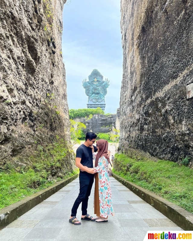 7 Potret Kebahagiaan Ria Ricis Dan Moana Saat Lebaran Di Bali & Sumba 7 Potret Kebahagiaan Ria Ricis Dan Moana Saat Lebaran Di Bali & Sumba