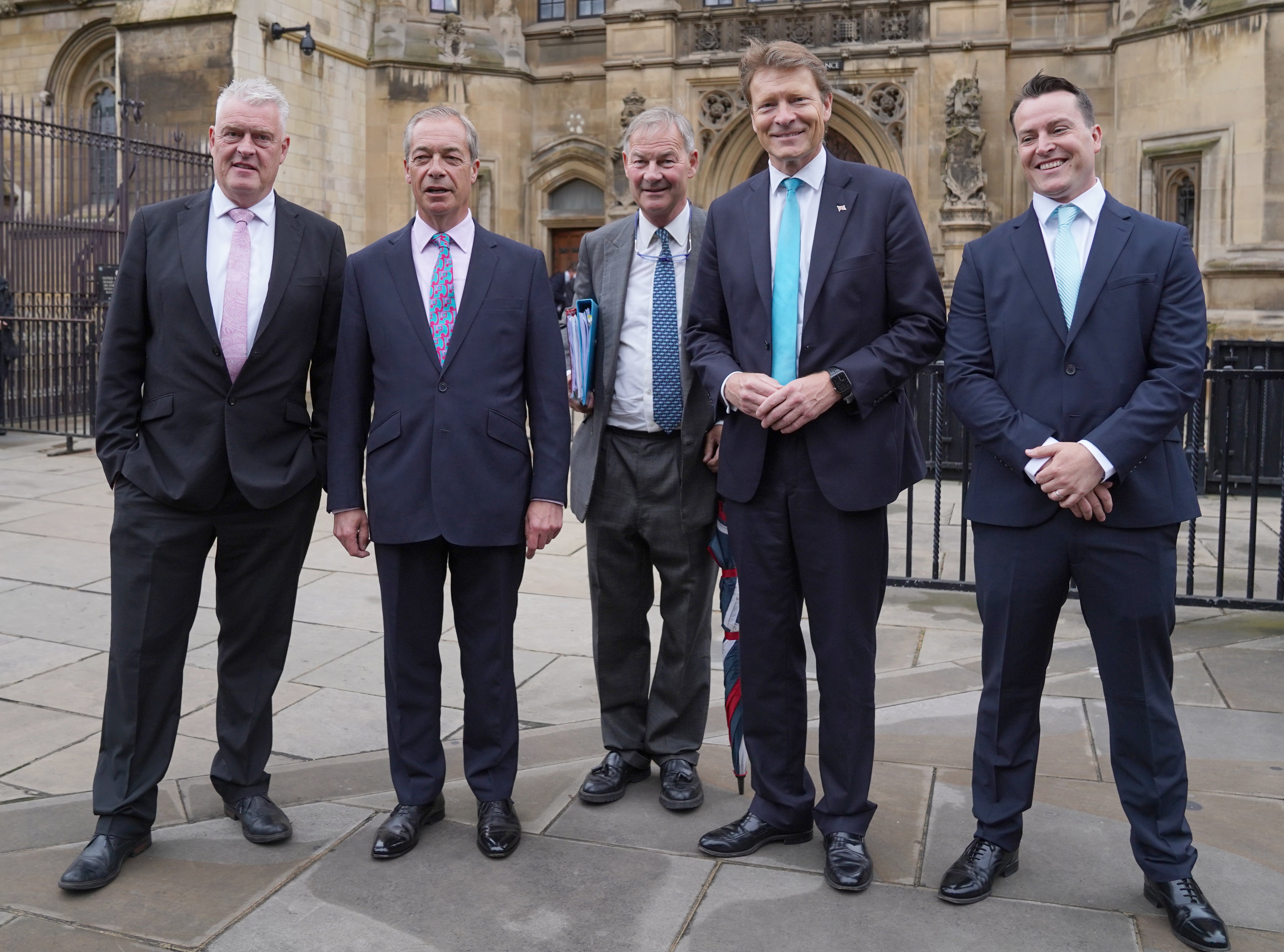 A Bitter Dispute Shakes Reform UK: What's Happening? A Bitter Dispute Shakes Reform UK: What's Happening?