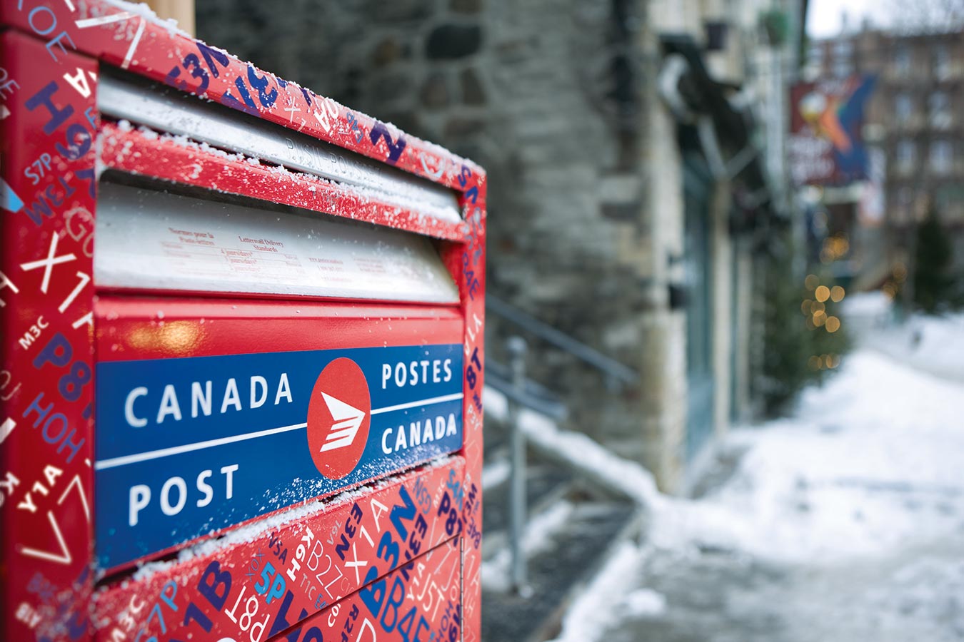 A Canada Post Strike: How Will Customers React? A Canada Post Strike: How Will Customers React?
