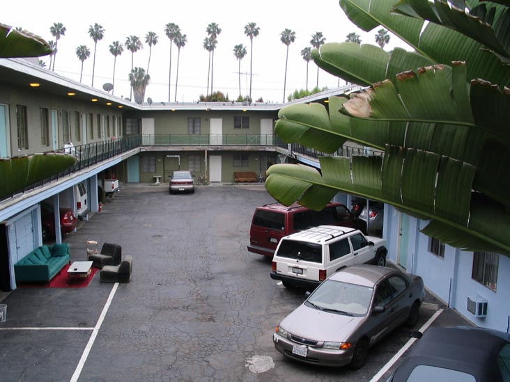 A Glasgow Thriller's Unexpected Transformation: A Los Angeles Vibe A Glasgow Thriller's Unexpected Transformation: A Los Angeles Vibe