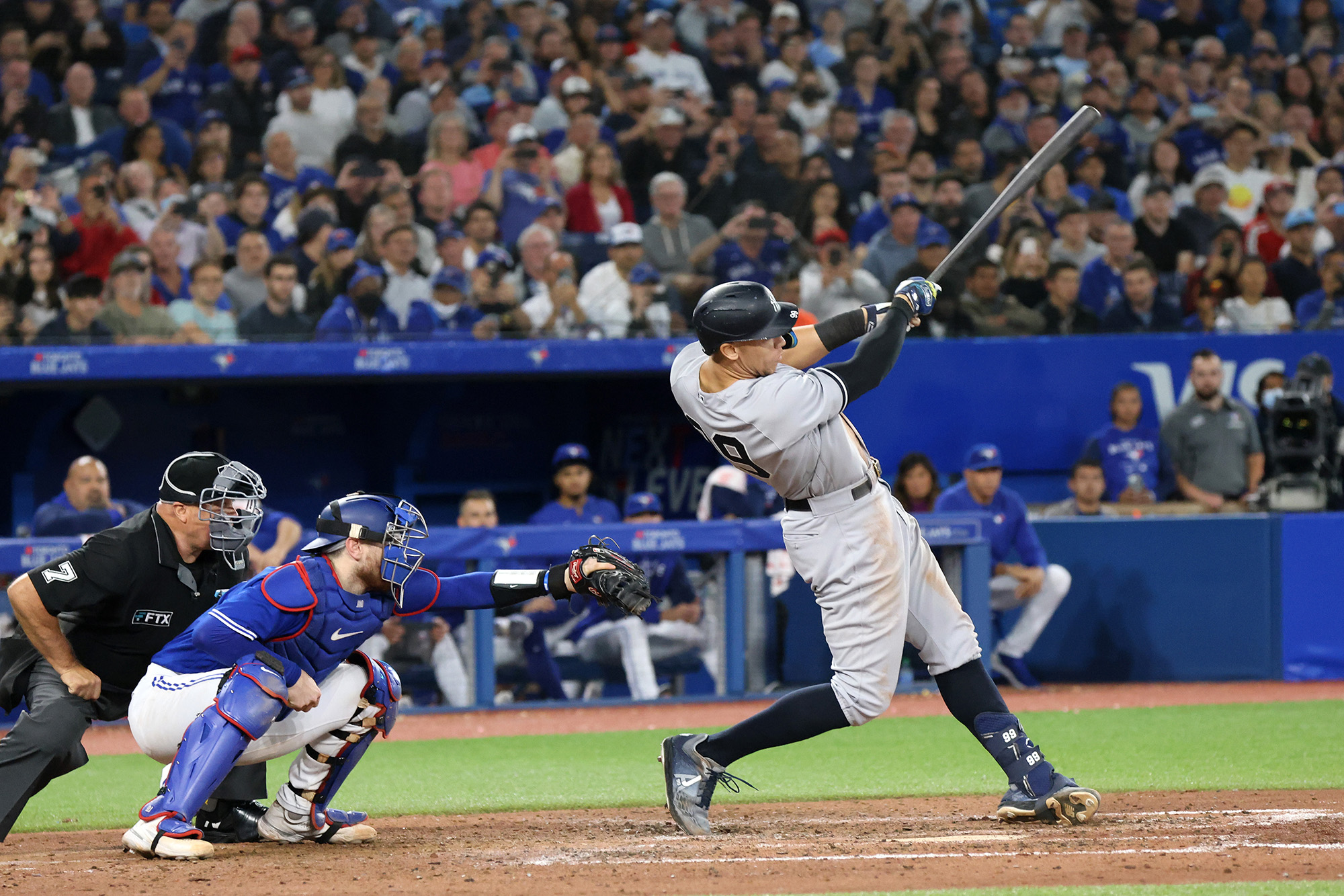 Aaron Judge's Historic Night: Yankees Set New Home Run Record In 2025 Aaron Judge's Historic Night: Yankees Set New Home Run Record In 2025