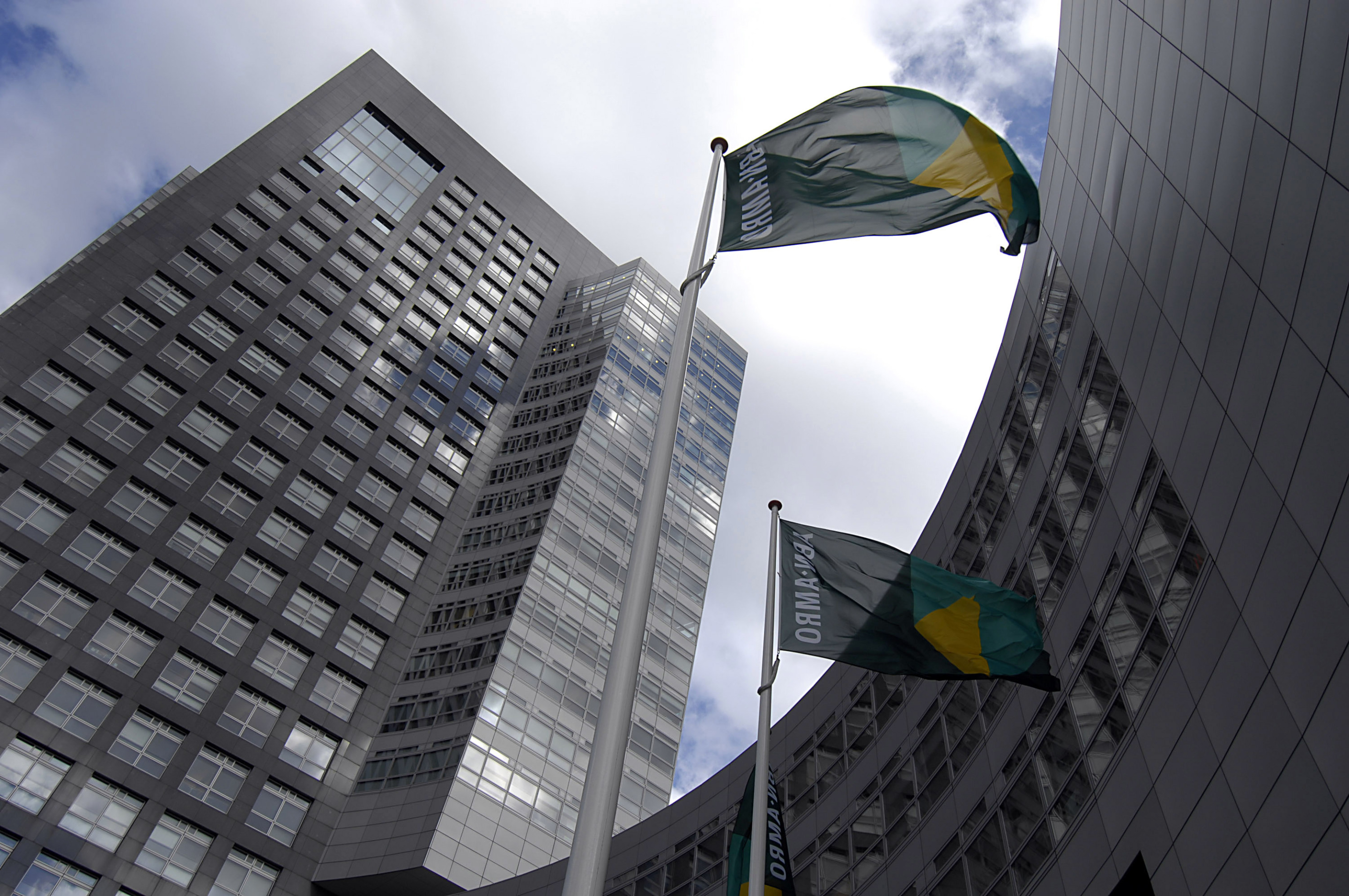 ABN Amro's Bonus System Under Scrutiny By Dutch Regulator ABN Amro's Bonus System Under Scrutiny By Dutch Regulator