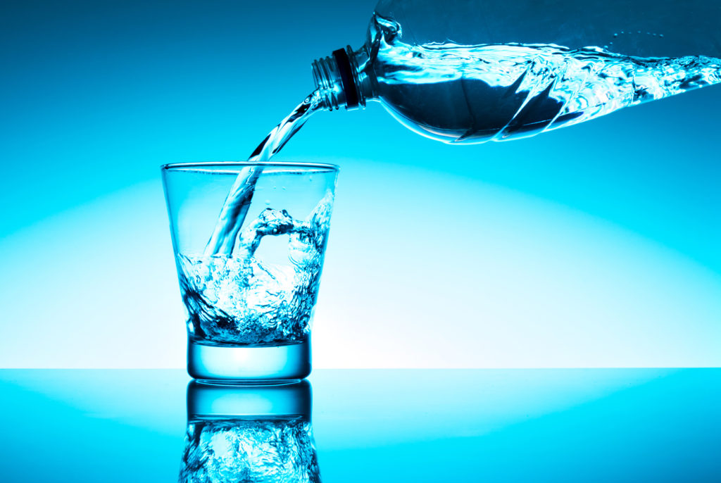 Acqua E Microplastiche: Quale Tipo Di Acqua Ne Contiene Di Più? Acqua E Microplastiche: Quale Tipo Di Acqua Ne Contiene Di Più?