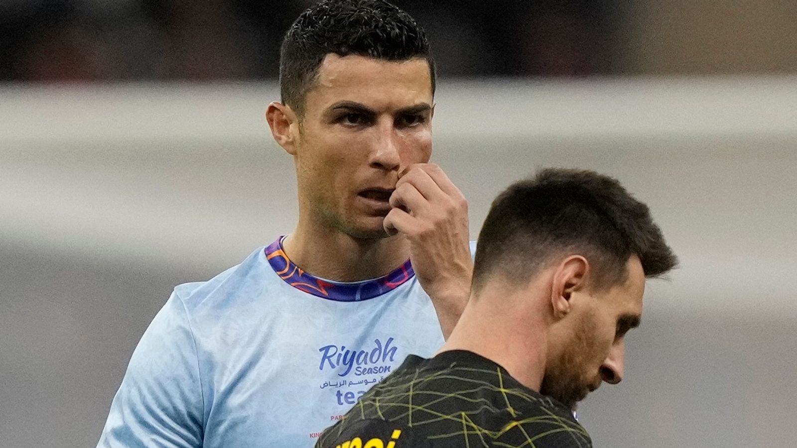 Adanalı Ronaldo Vs Cristiano Ronaldo: Karşılaştırmalı Analiz Adanalı Ronaldo Vs Cristiano Ronaldo: Karşılaştırmalı Analiz