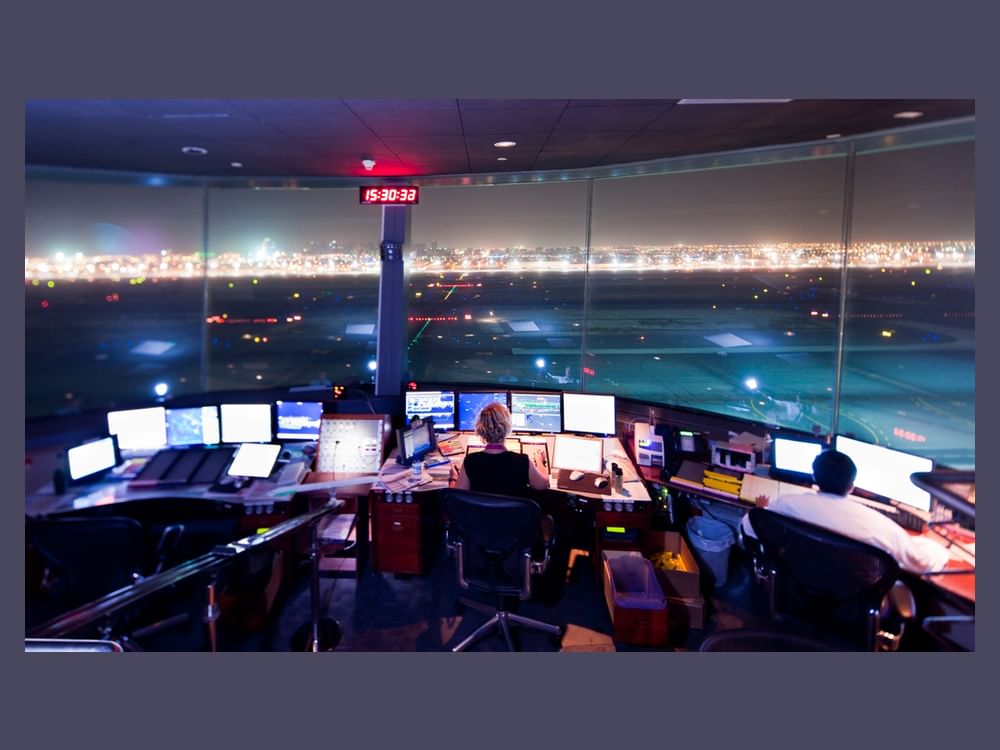 Air Traffic Control Crisis At Newark: A Trump Administration Policy Under Scrutiny Air Traffic Control Crisis At Newark: A Trump Administration Policy Under Scrutiny