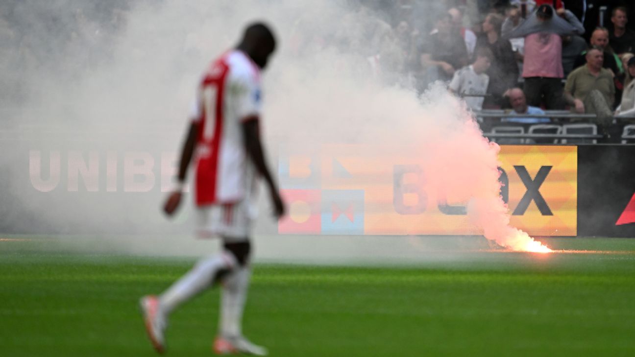 Ajax's Title Charge Continues, Feyenoord Remains In The Hunt Ajax's Title Charge Continues, Feyenoord Remains In The Hunt