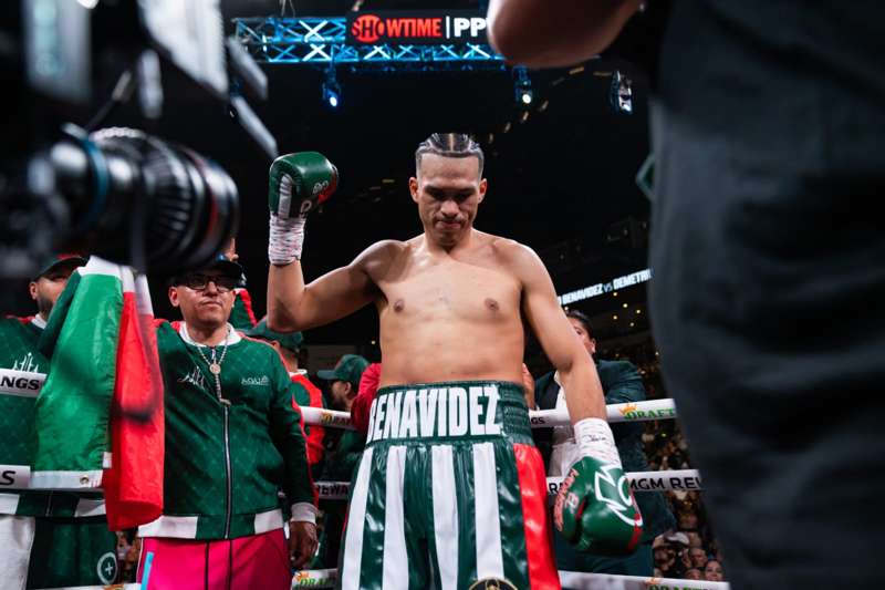 Alvarez Explains His Frustrations With Benavidez's Style Alvarez Explains His Frustrations With Benavidez's Style