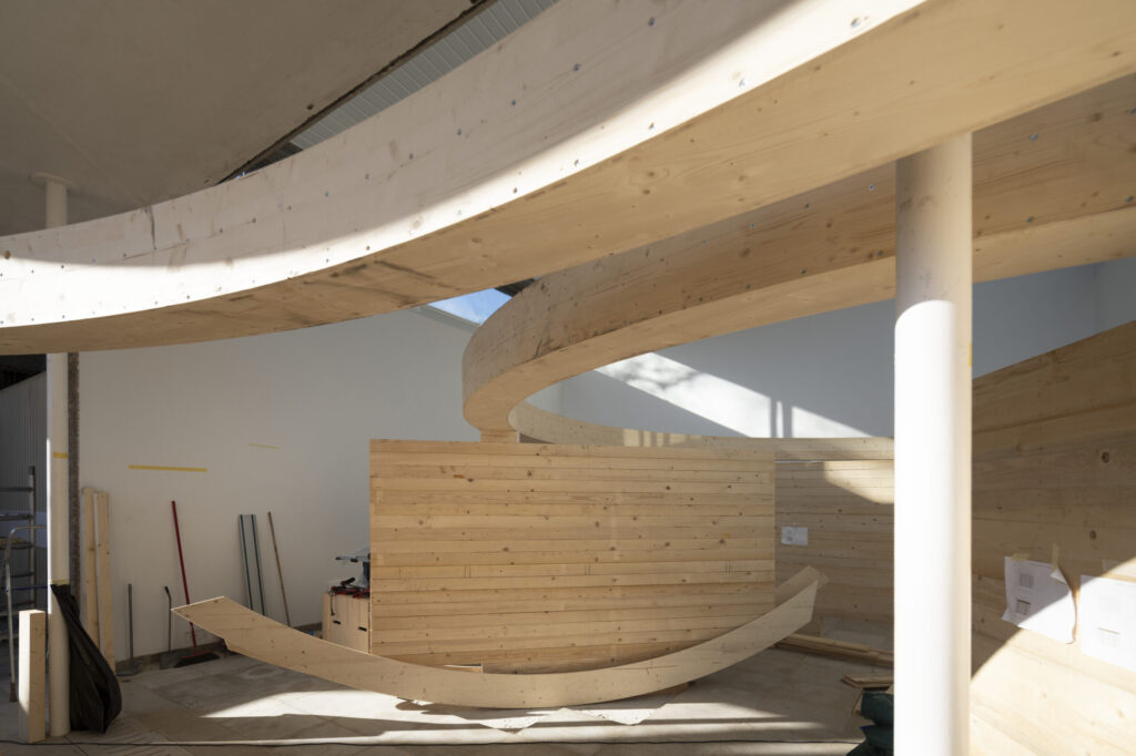 Am Bau: Architektin Bestimmt Die Endgültige Form Am Bau: Architektin Bestimmt Die Endgültige Form