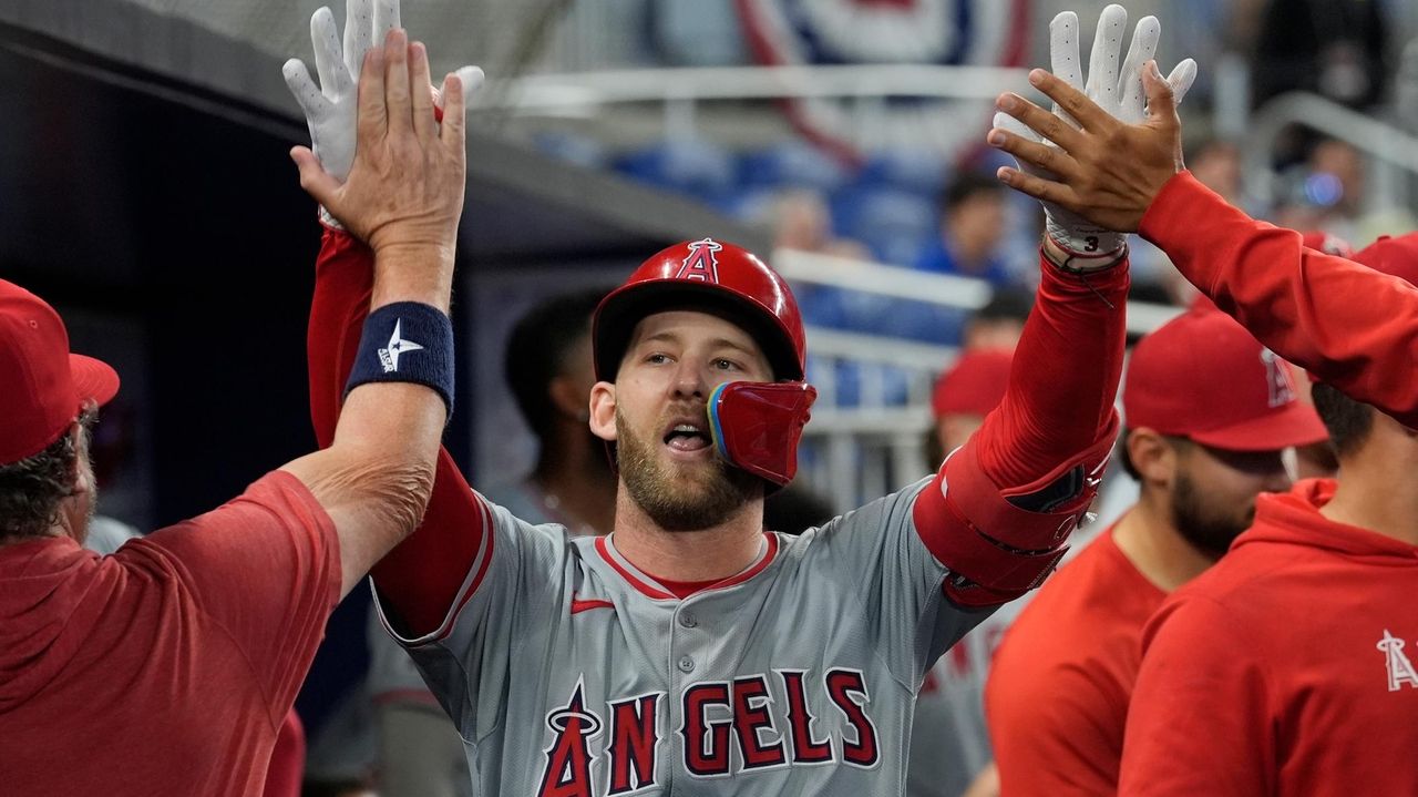 Angels' Eight-Game Winning Streak Ends Against Marlins Angels' Eight-Game Winning Streak Ends Against Marlins
