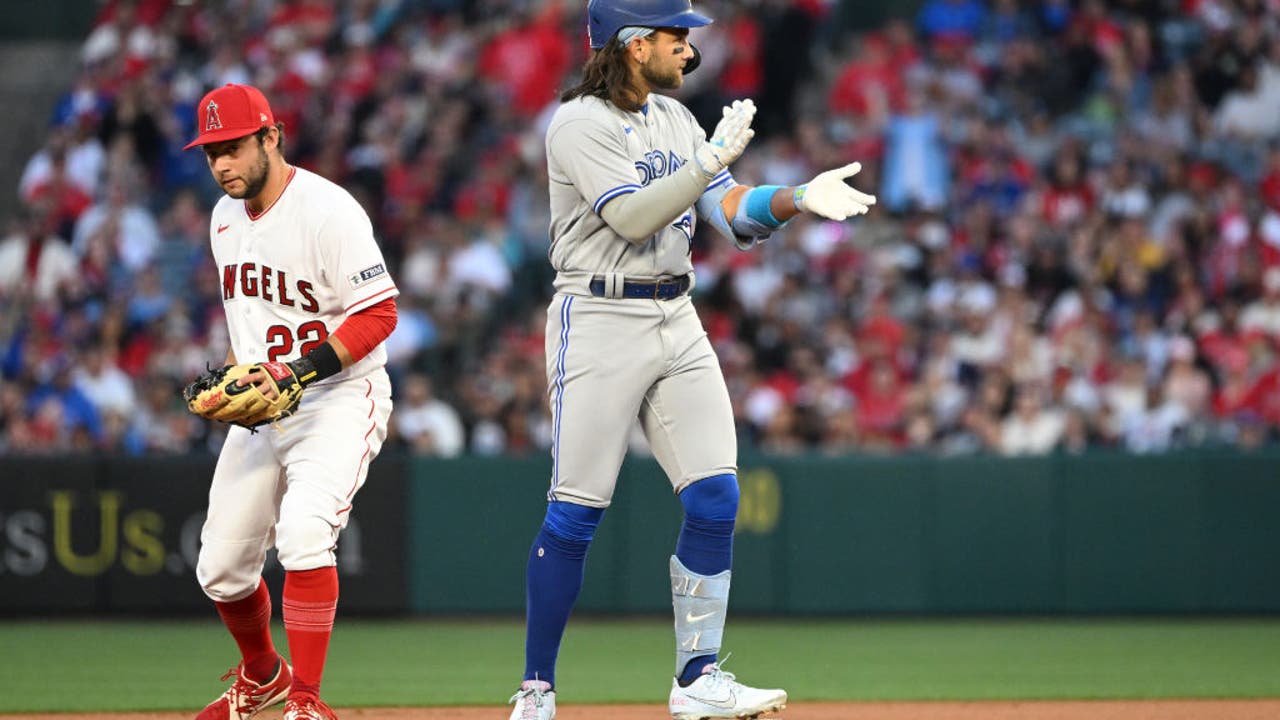 Angels Explode For Six In Eighth, Defeat Blue Jays Angels Explode For Six In Eighth, Defeat Blue Jays