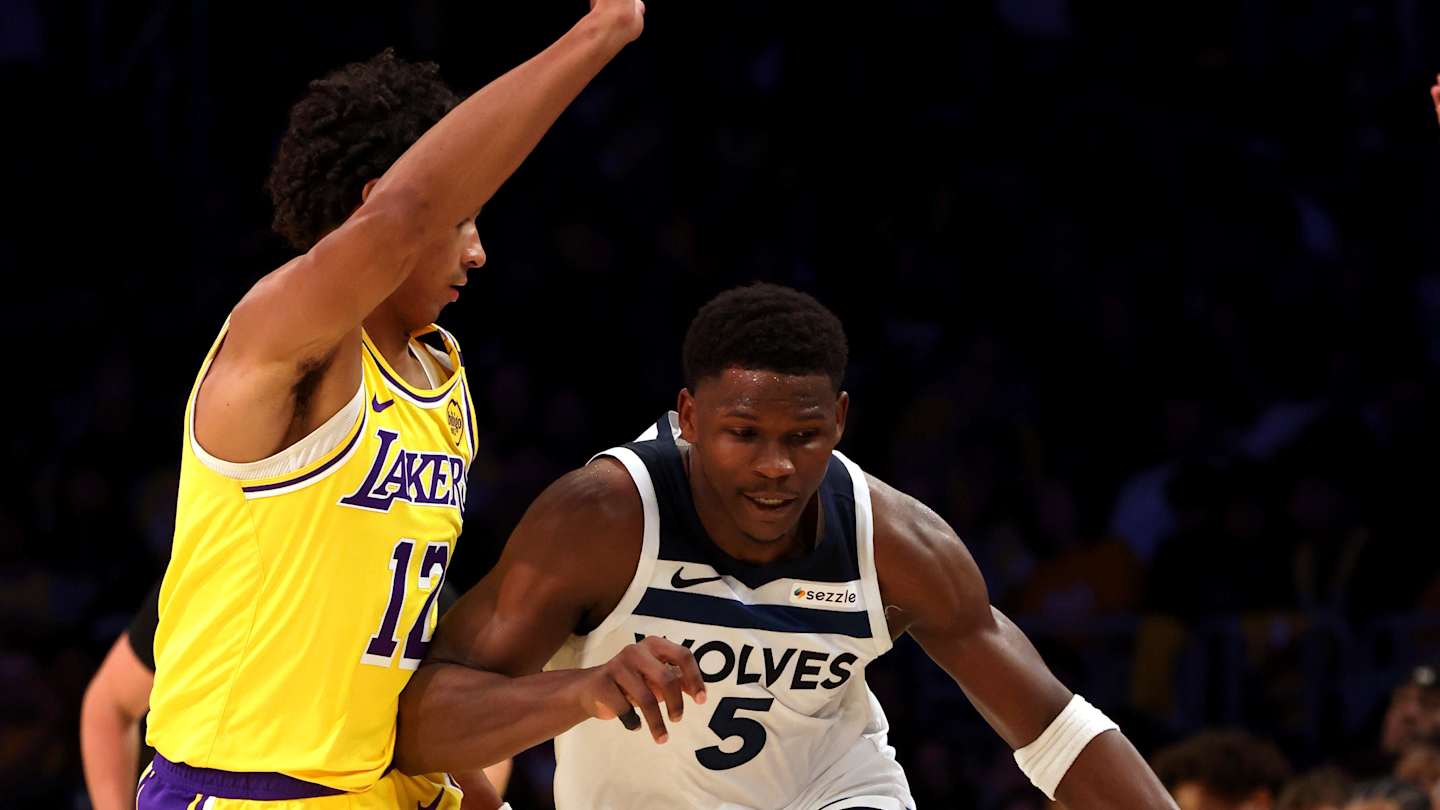 Anthony Edwards Involved In On-Court Shoving Match With Lakers Player Anthony Edwards Involved In On-Court Shoving Match With Lakers Player
