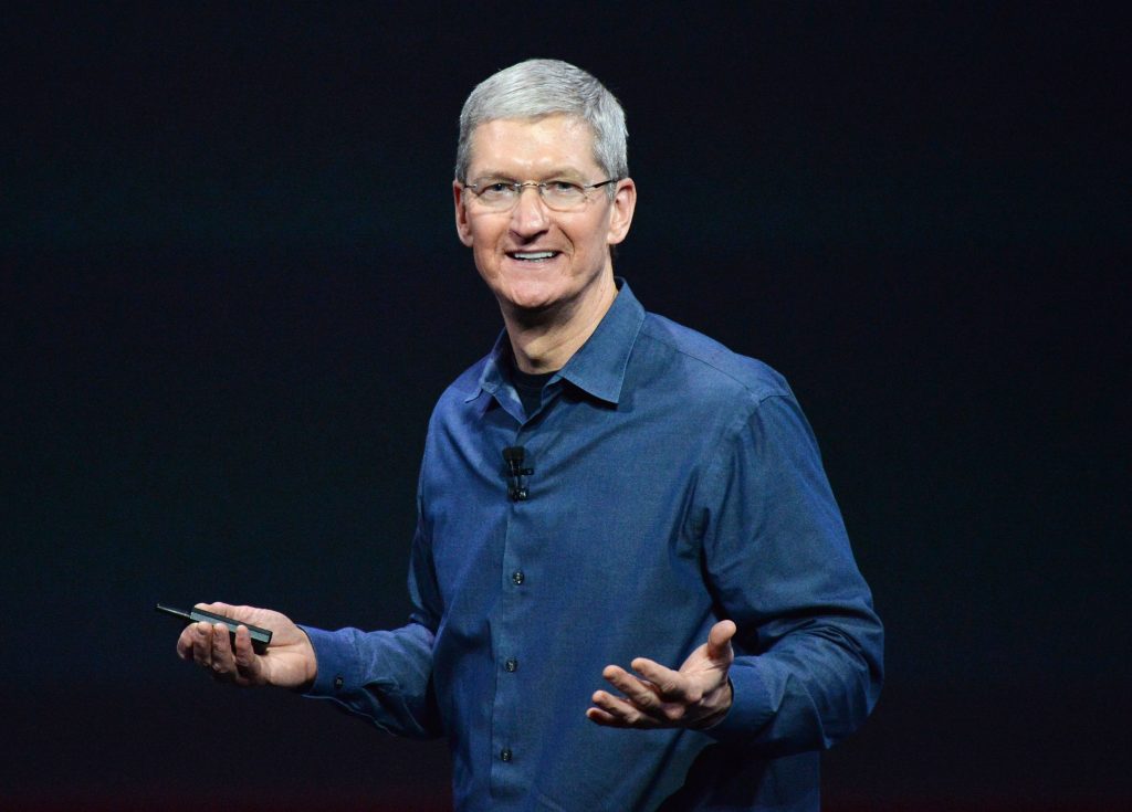 Apple's CEO Tim Cook: A Year Of Setbacks Apple's CEO Tim Cook: A Year Of Setbacks
