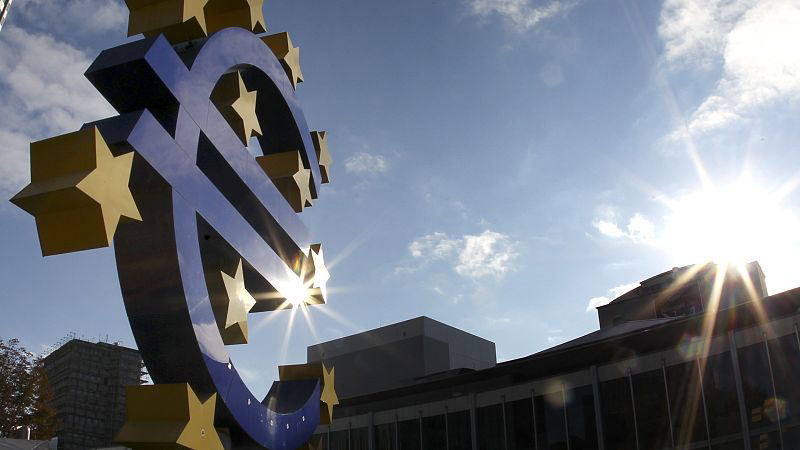 Are Further ECB Rate Cuts Delayed? Economists' Concerns Are Further ECB Rate Cuts Delayed? Economists' Concerns