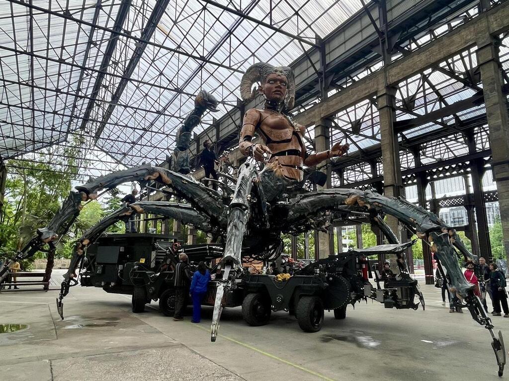 Avant Le Hellfest : Les Novelistes Investissent L'Espace Julien Avant Le Hellfest : Les Novelistes Investissent L'Espace Julien