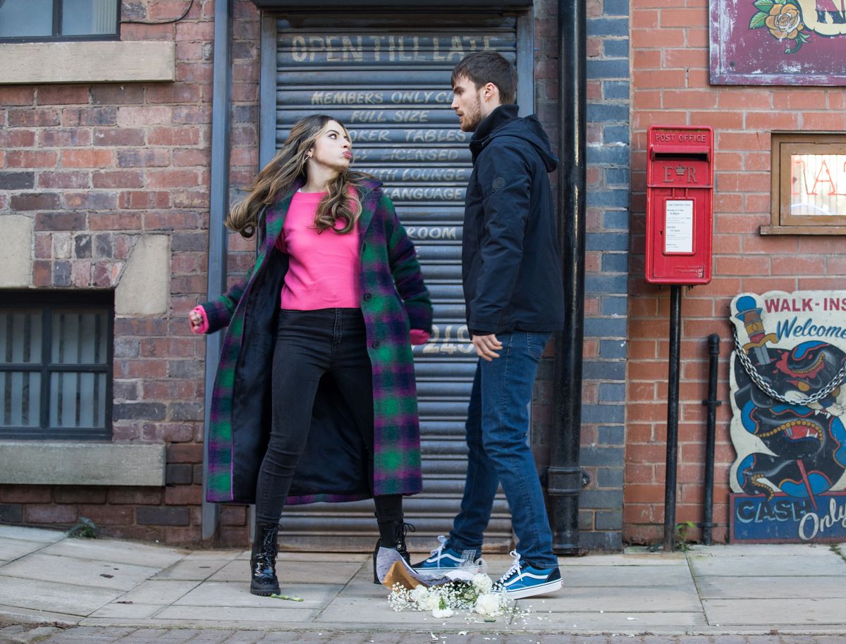 Before Coronation Street: Daisy Midgeley's Early Acting Career Before Coronation Street: Daisy Midgeley's Early Acting Career