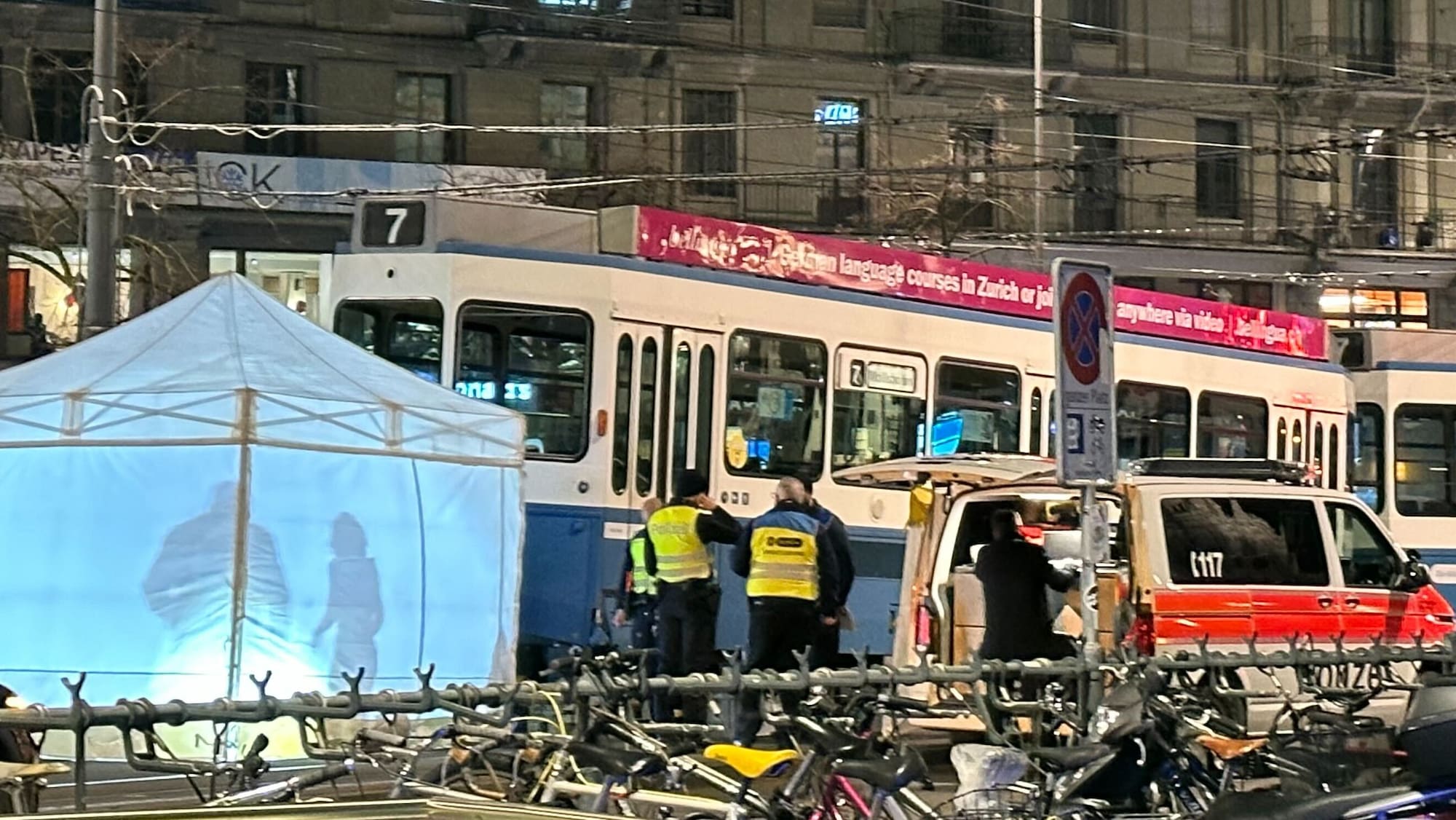 Berlin & Brandenburg: Aktuelle Verkehrsbehinderungen Durch Tram-Unfall Berlin & Brandenburg: Aktuelle Verkehrsbehinderungen Durch Tram-Unfall