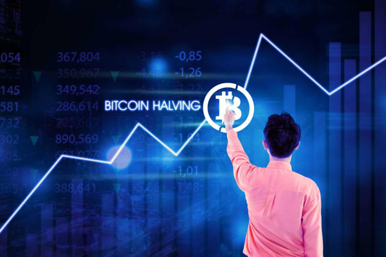 Billionaires' Favorite ETF: Projected 110% Growth In 2025? Billionaires' Favorite ETF: Projected 110% Growth In 2025?