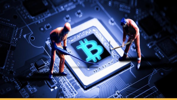Bitcoin Madenciliği: Artık Karlı Bir İş Mi? Geleceği Ne? Bitcoin Madenciliği: Artık Karlı Bir İş Mi? Geleceği Ne?