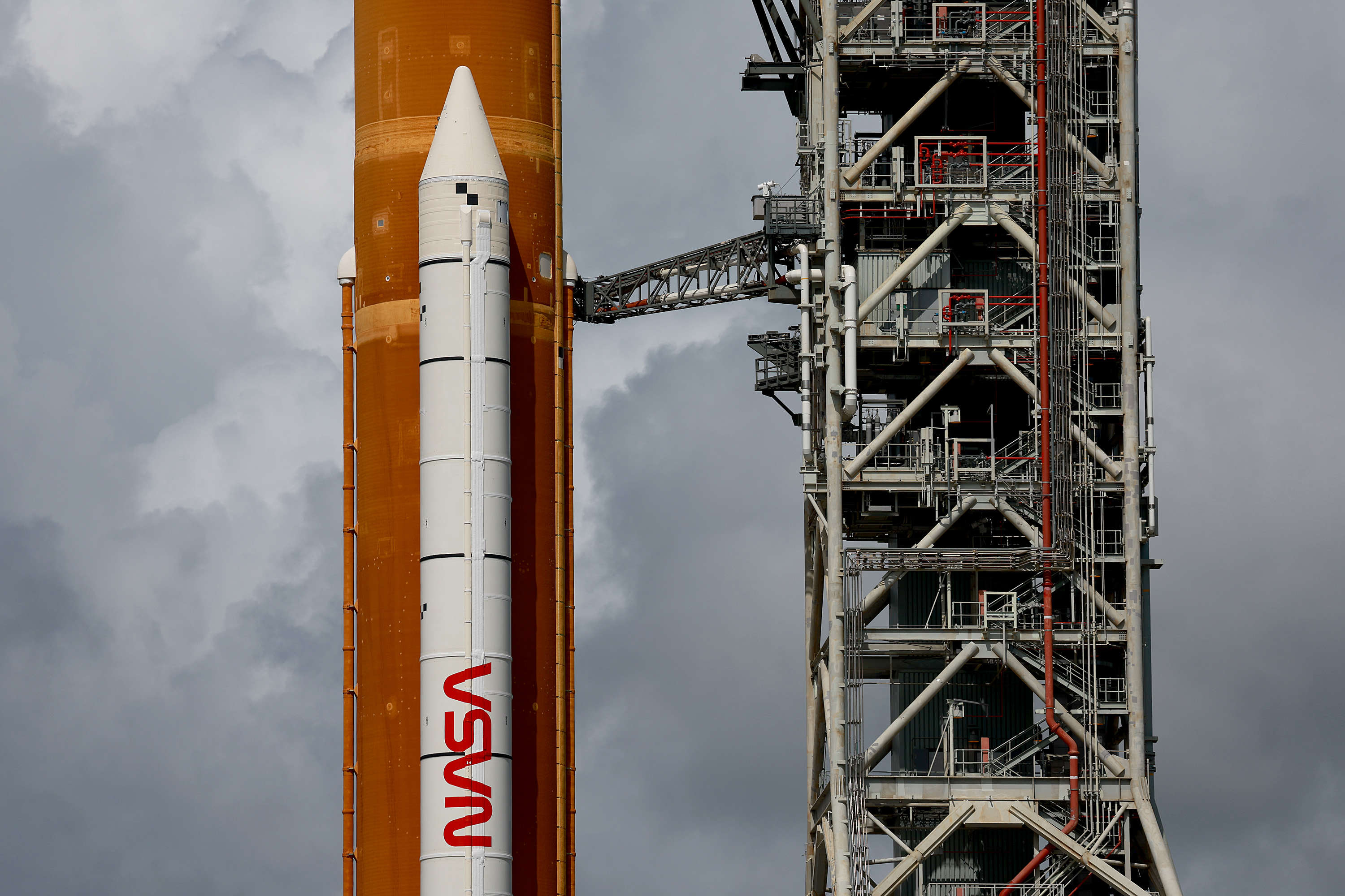Blue Origin Rocket Launch Postponed: Subsystem Issue Identified Blue Origin Rocket Launch Postponed: Subsystem Issue Identified