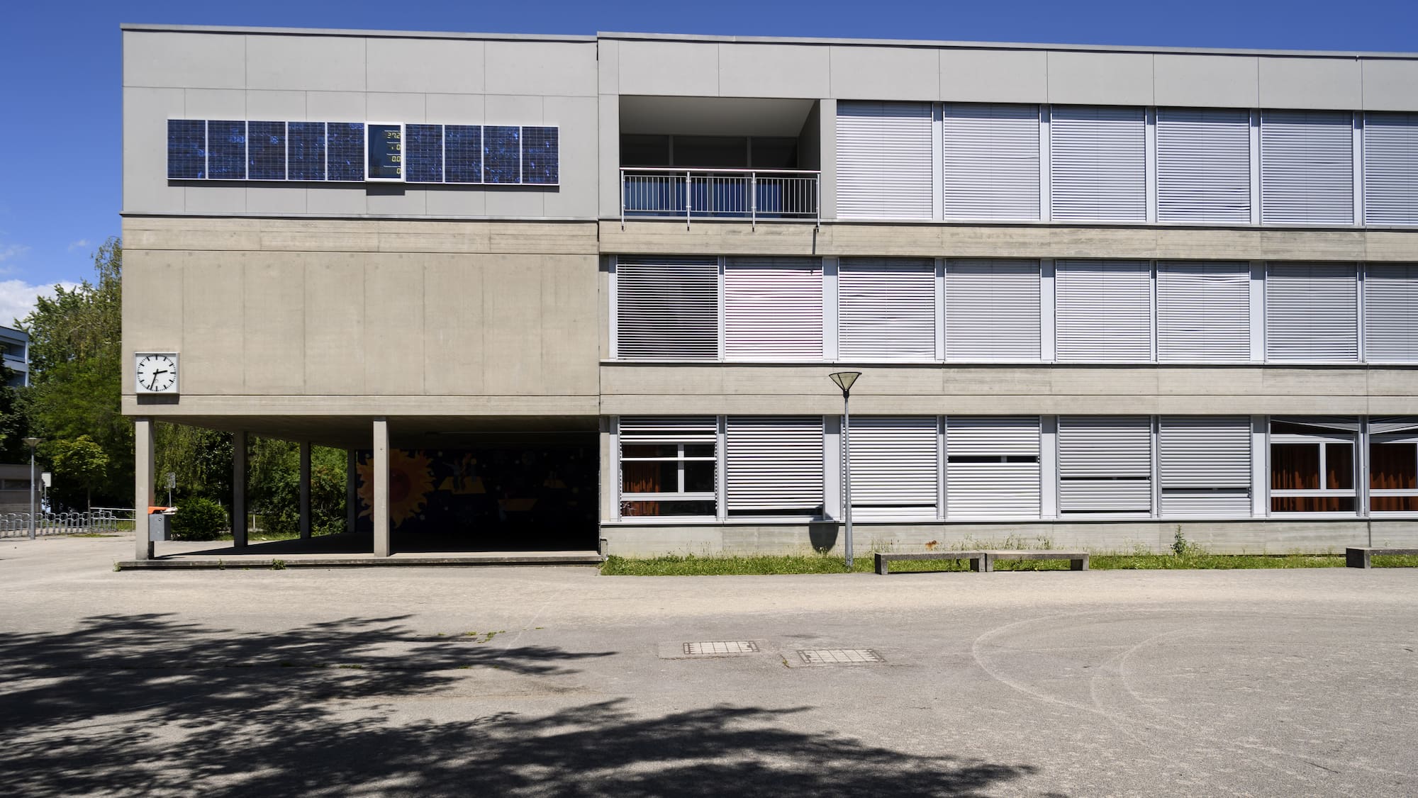 Braunschweiger Schule: Großeinsatz – Gebäude Evakuiert, Kinder In Sicherheit Braunschweiger Schule: Großeinsatz – Gebäude Evakuiert, Kinder In Sicherheit