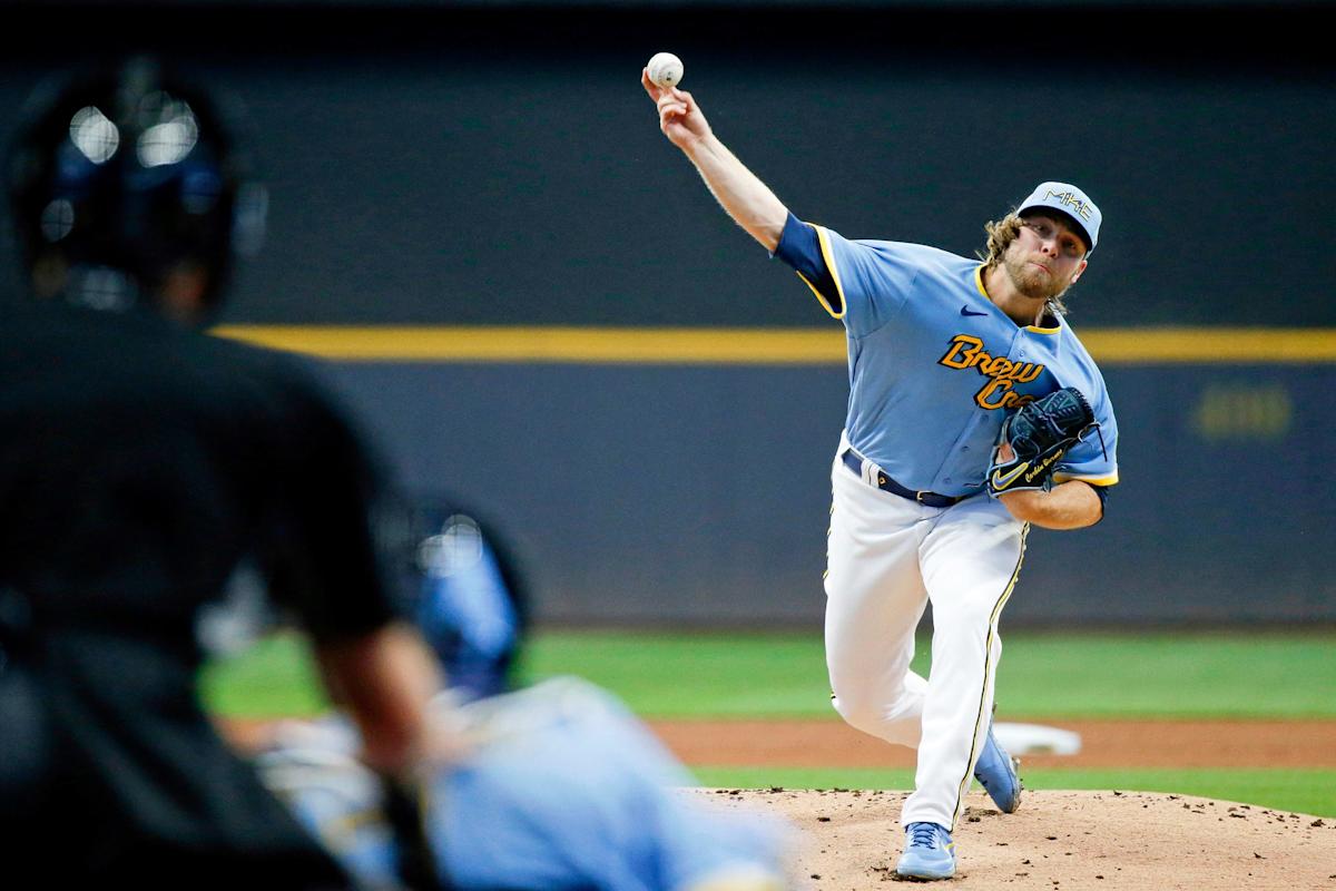 Brewers Defeat Reds 8-2 Behind Chourio's Two Home Runs Brewers Defeat Reds 8-2 Behind Chourio's Two Home Runs