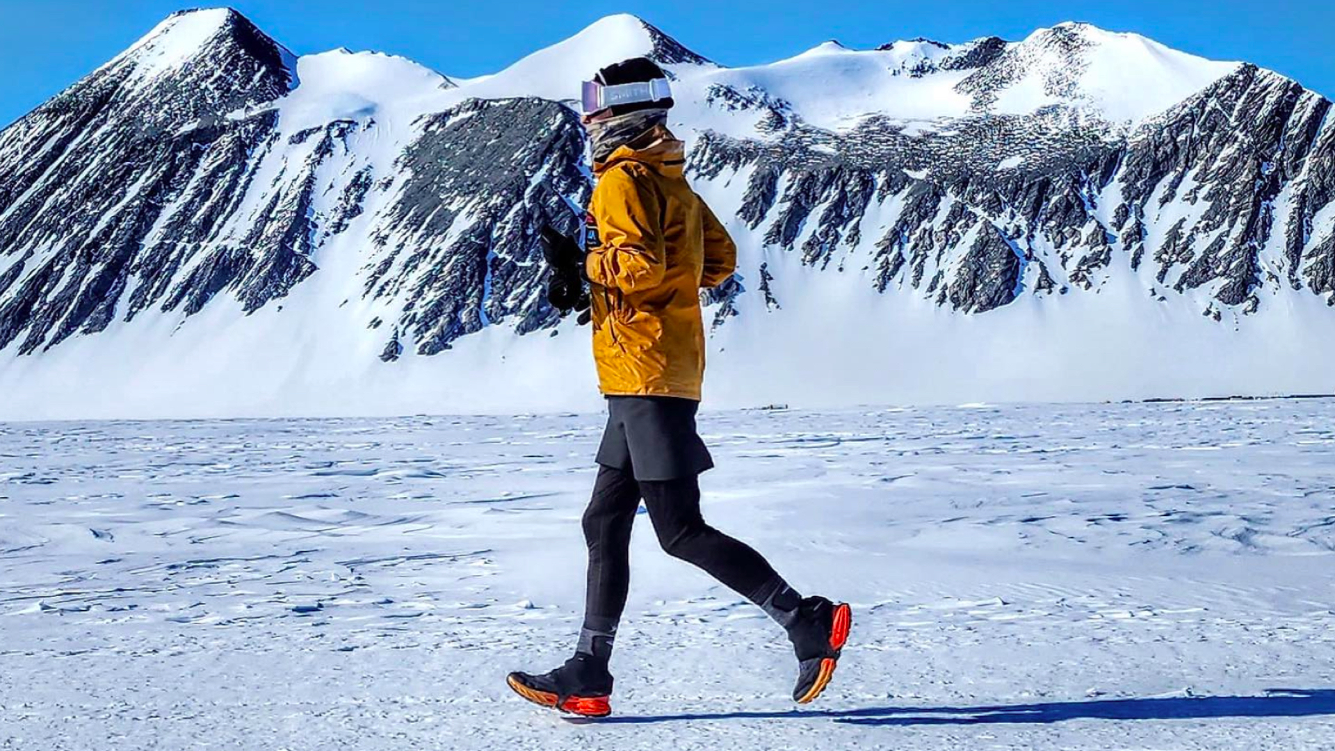 British Ultrarunner Challenges Australian Crossing Record British Ultrarunner Challenges Australian Crossing Record