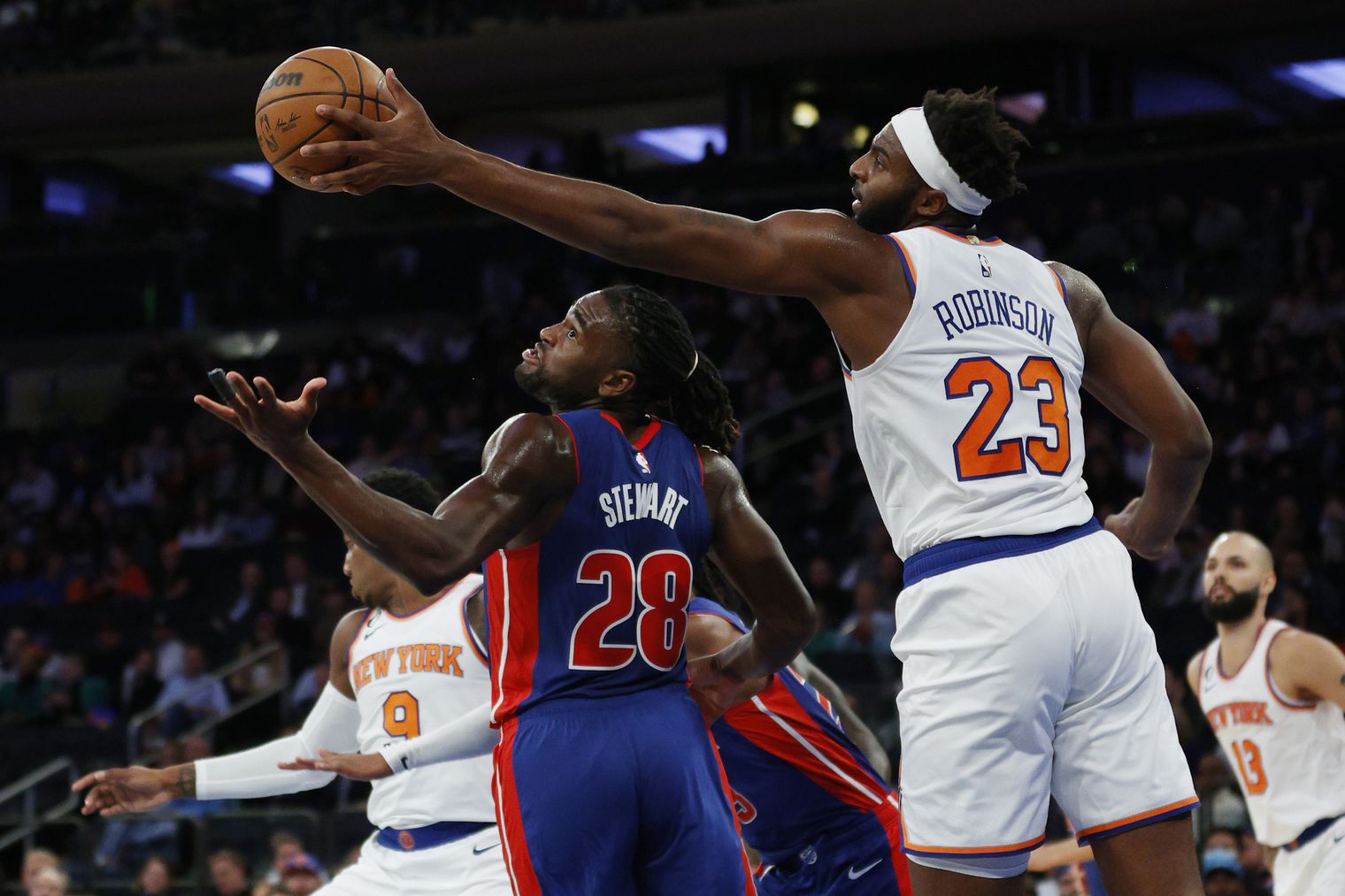 Brunson's Imminent Return Boosts Knicks' Pistons Playoff Chances Brunson's Imminent Return Boosts Knicks' Pistons Playoff Chances