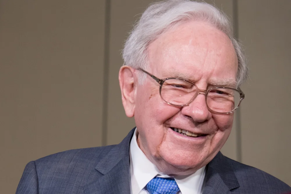 Buffett's Apple Bet: A Deep Dive Into Tariff-Related Risks And Rewards Buffett's Apple Bet: A Deep Dive Into Tariff-Related Risks And Rewards
