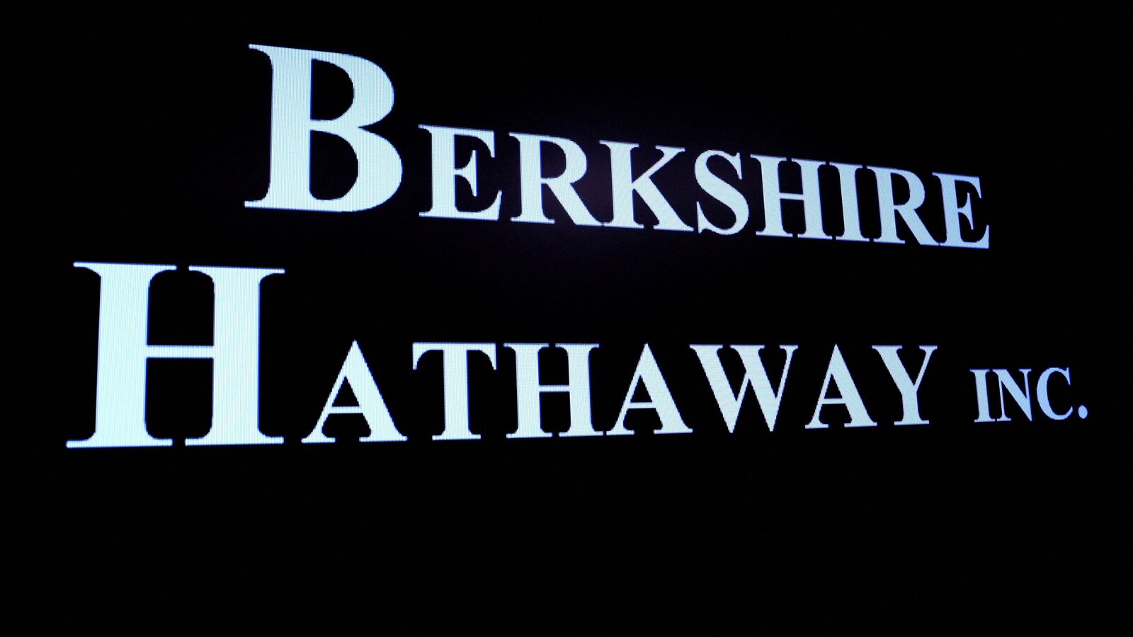 Buffett's Departure: What's Next For Berkshire Hathaway's Apple Investment? Buffett's Departure: What's Next For Berkshire Hathaway's Apple Investment?