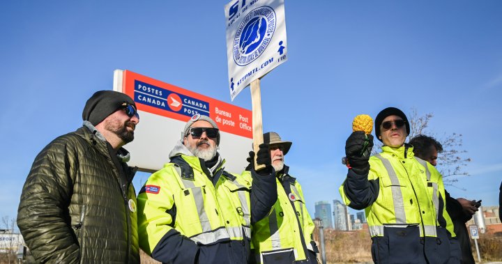 Canada Post's New Offers Before Potential Strike Canada Post's New Offers Before Potential Strike
