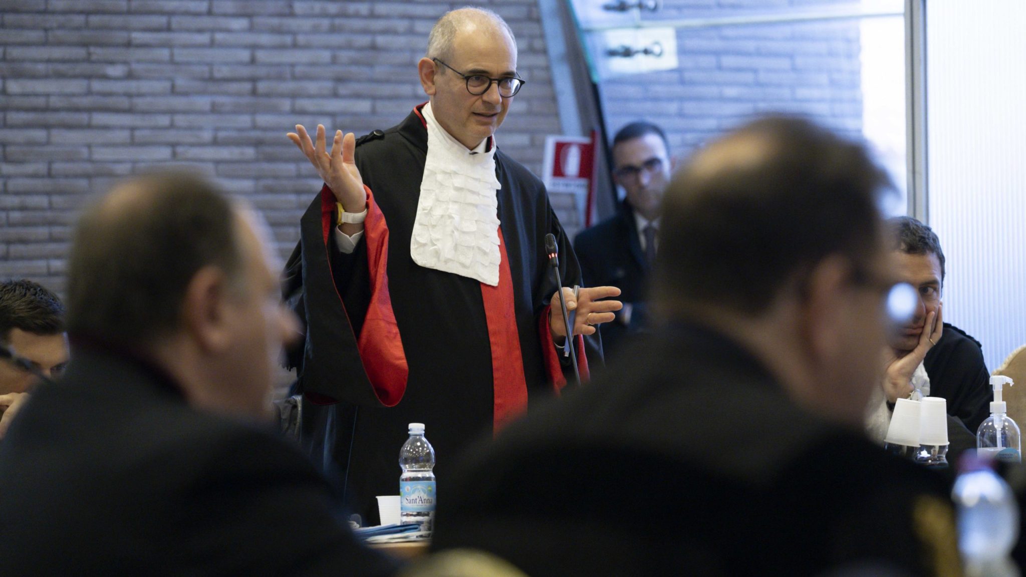 Cardinal Becciu's Trial: New Evidence Suggests Injustice Cardinal Becciu's Trial: New Evidence Suggests Injustice