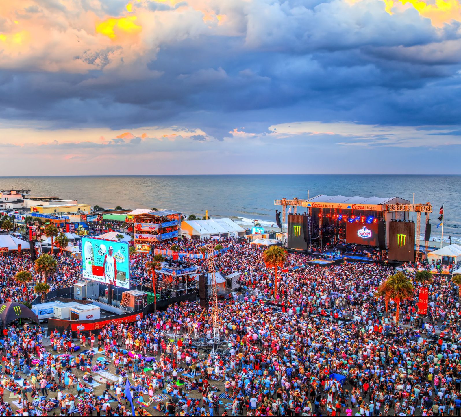 Carolina Country Music Fest 2025: A Complete Sellout Carolina Country Music Fest 2025: A Complete Sellout