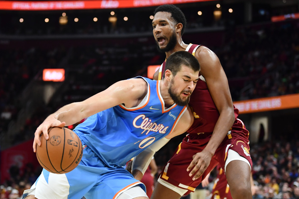 Cavaliers Defeat Clippers Despite Late Rally Cavaliers Defeat Clippers Despite Late Rally