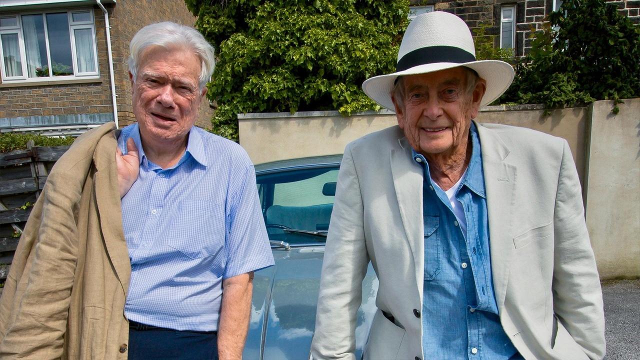 Celebrity Antiques Road Trip: A Guide To The Show And Its Treasures Celebrity Antiques Road Trip: A Guide To The Show And Its Treasures