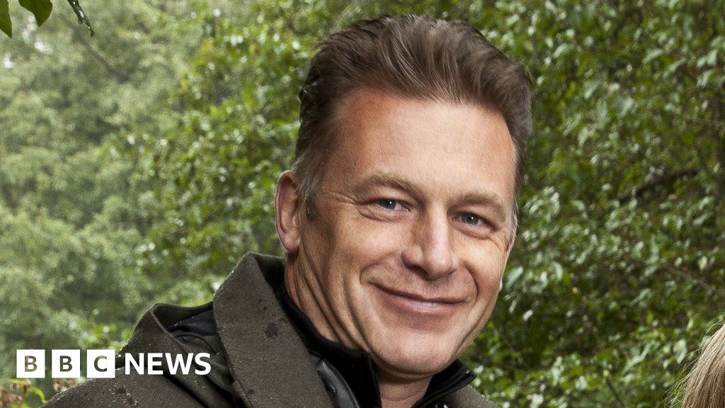 Chris Packham Backs Controversial Chris Packham Backs Controversial