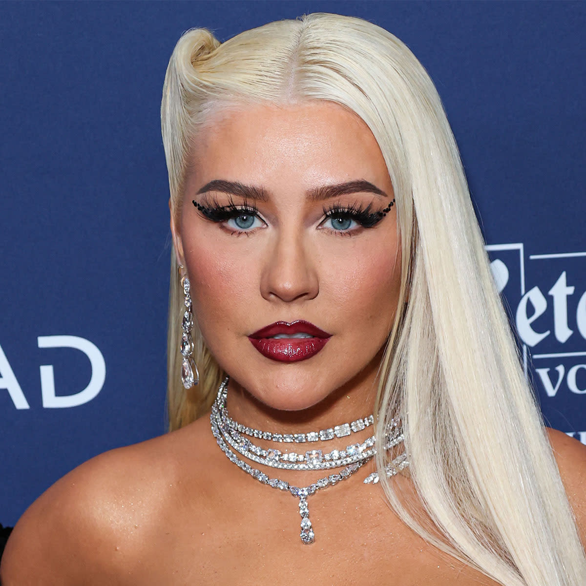 Christina Aguilera: Fans React To Photoshopped Images From Recent Photoshoot Christina Aguilera: Fans React To Photoshopped Images From Recent Photoshoot