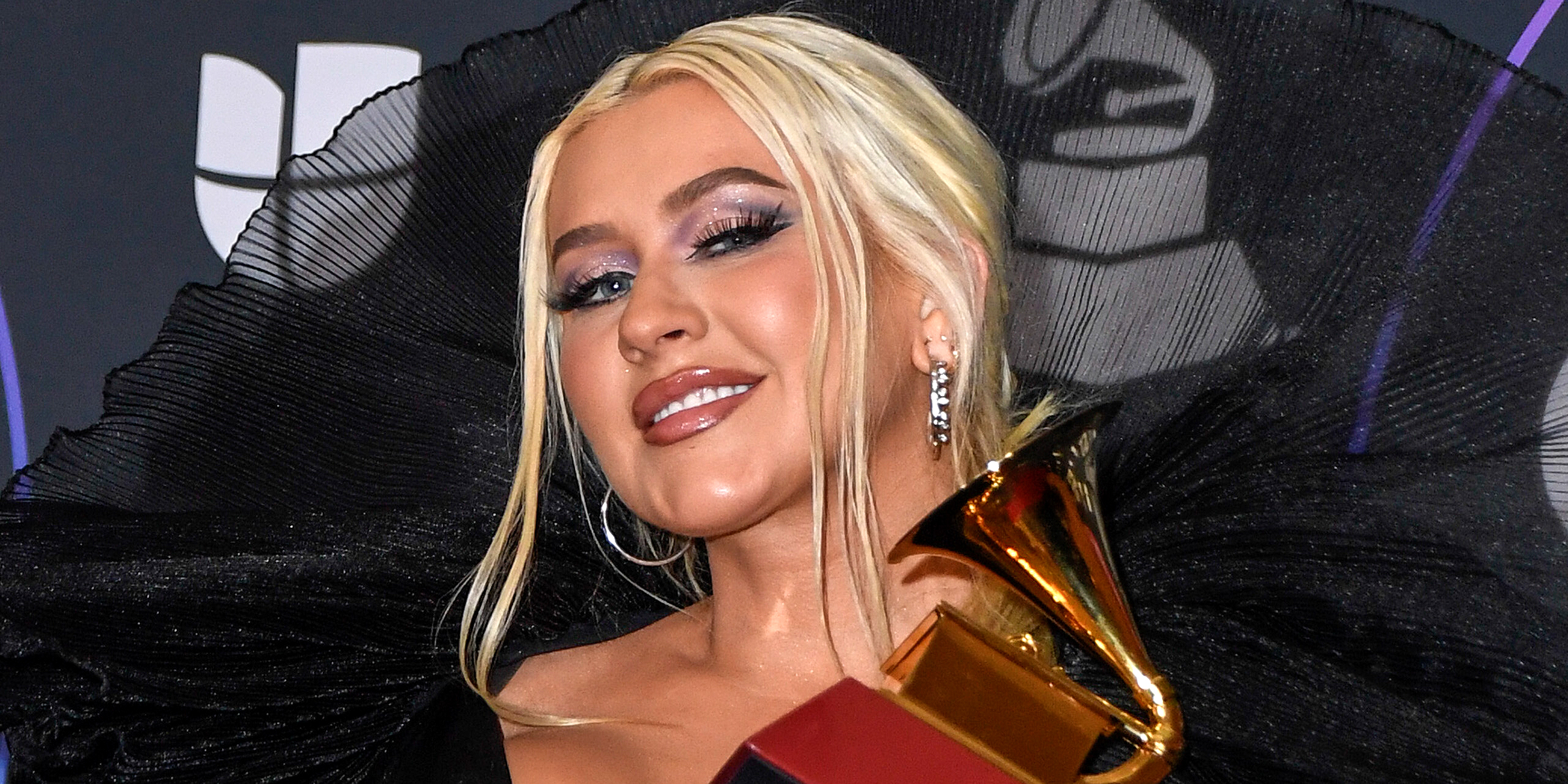 Christina Aguilera: New Photoshoot Sparks Debate Over Excessive Photo Editing Christina Aguilera: New Photoshoot Sparks Debate Over Excessive Photo Editing