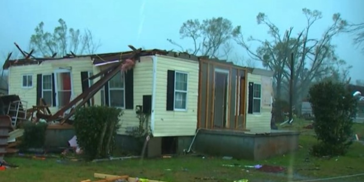 CNN On The Ground: Surveying Tornado Damage And Recovery Efforts CNN On The Ground: Surveying Tornado Damage And Recovery Efforts