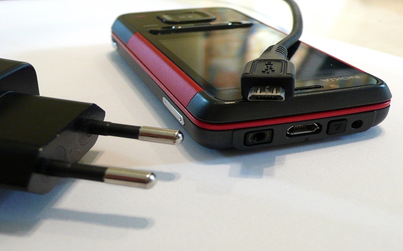 Comparatif: Smartphones Avec La Meilleure Autonomie De Batterie Comparatif: Smartphones Avec La Meilleure Autonomie De Batterie