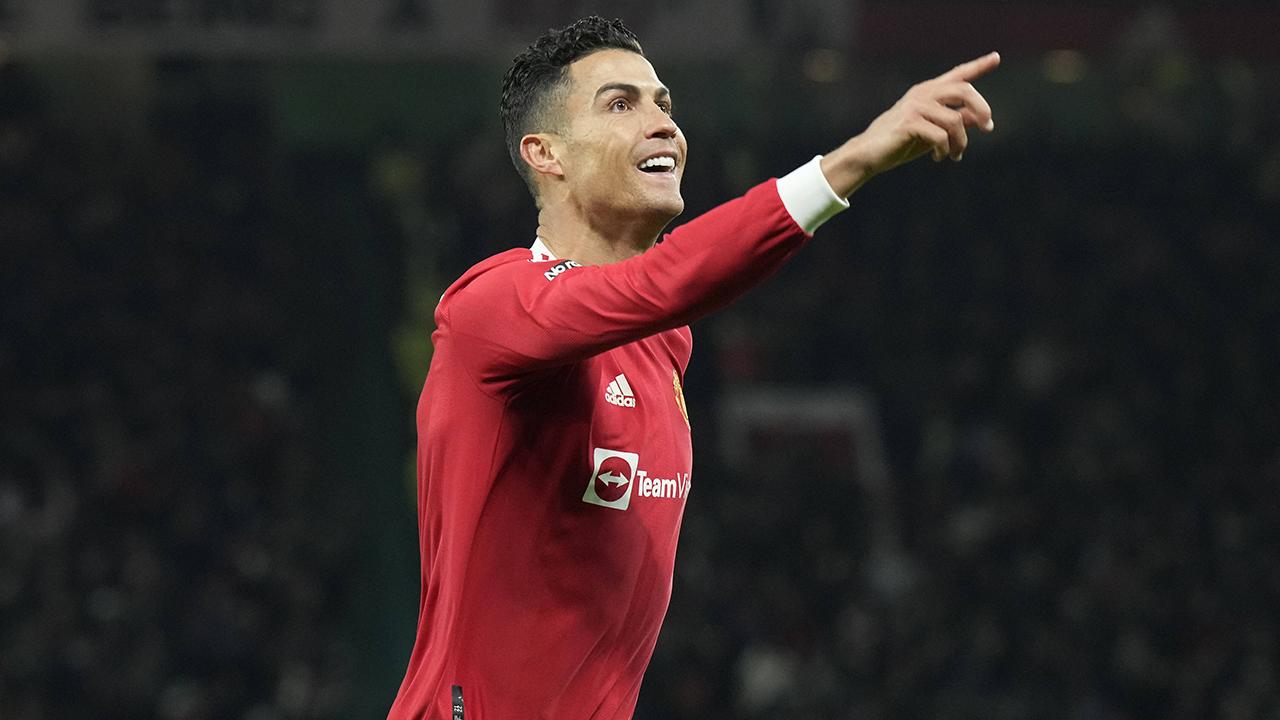 Cristiano Ronaldo'nun Fenerbahçe'ye Transferi: İmkansız Mı? Cristiano Ronaldo'nun Fenerbahçe'ye Transferi: İmkansız Mı?