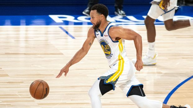 Curry Caps All-Star Weekend With Championship Win, Despite Format Criticism Curry Caps All-Star Weekend With Championship Win, Despite Format Criticism