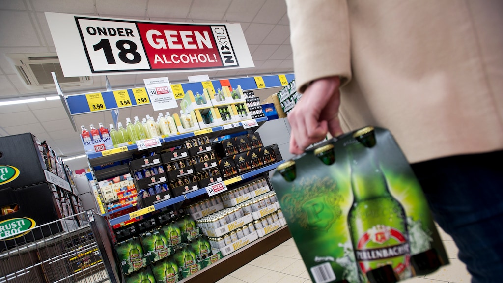 De Hardnekkige 1 Op 6: Ondanks Verbod, Blijft Vuurwerk Kopen In Nederland De Hardnekkige 1 Op 6: Ondanks Verbod, Blijft Vuurwerk Kopen In Nederland