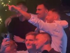 Deandre Džordan I Nikola Jokić: Tri Poljupca I Bobi Marjanović Deandre Džordan I Nikola Jokić: Tri Poljupca I Bobi Marjanović