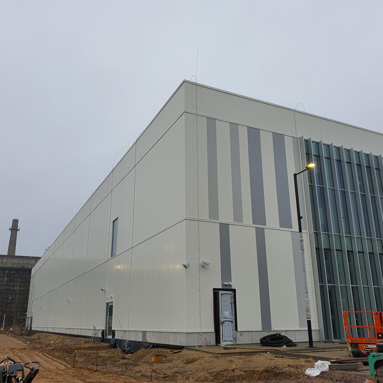 Deutsche Bank Data Center: Contractor Violates Security Policy Deutsche Bank Data Center: Contractor Violates Security Policy