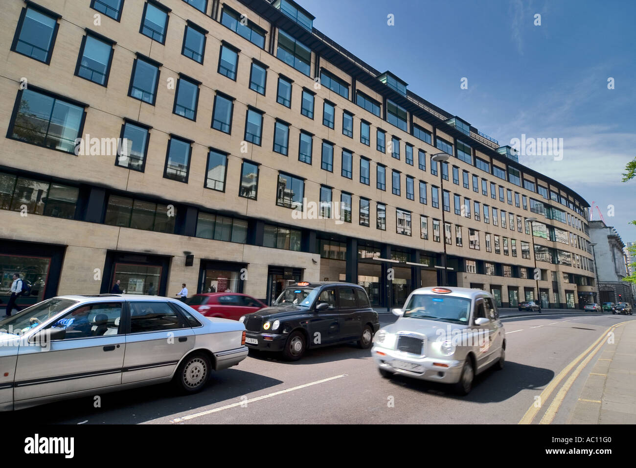 Deutsche Bank London: €18m Fixed Income Bonus Mystery Deutsche Bank London: €18m Fixed Income Bonus Mystery