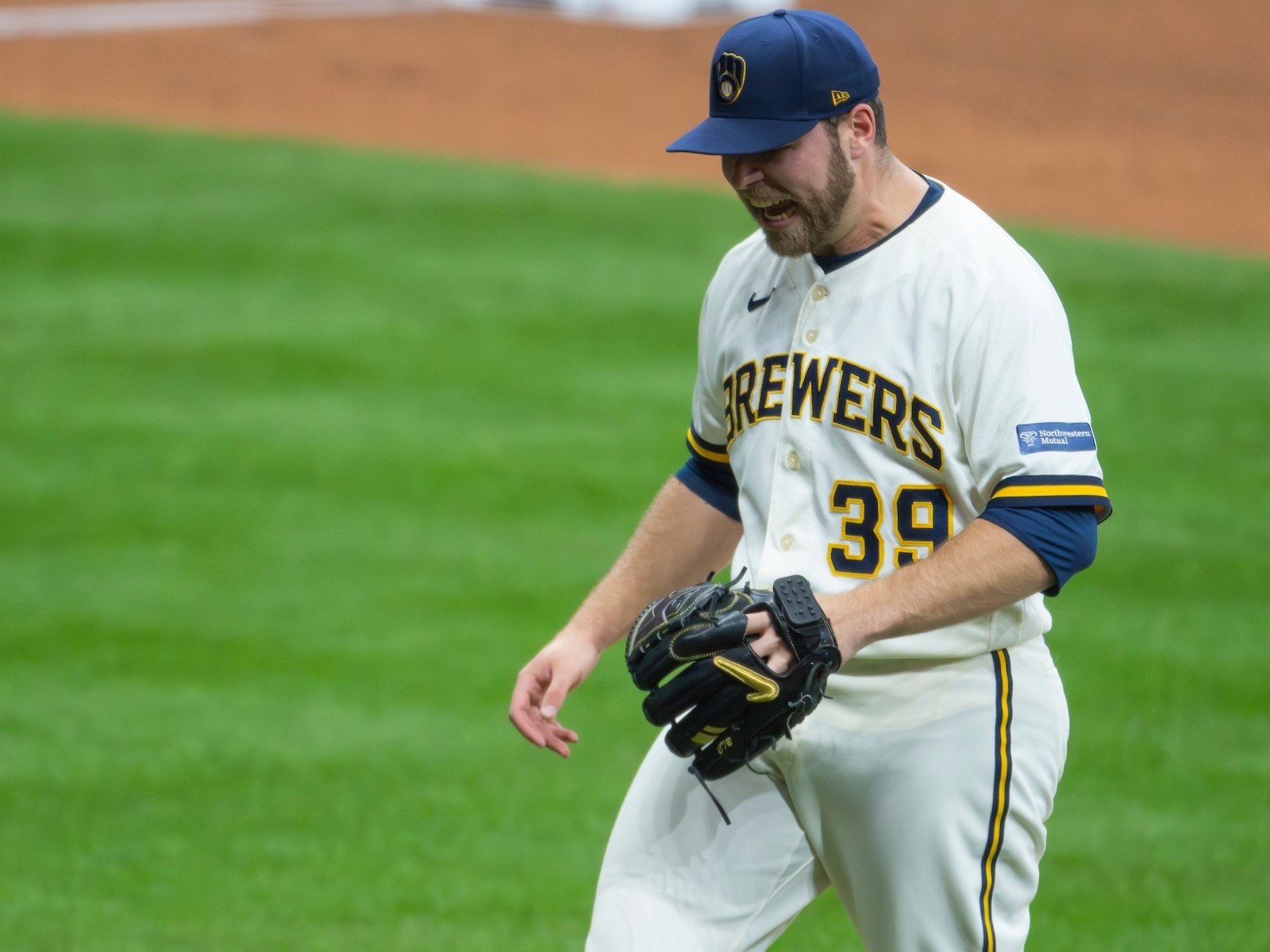 Diamondbacks Secure Walk-Off Victory Against Brewers Diamondbacks Secure Walk-Off Victory Against Brewers