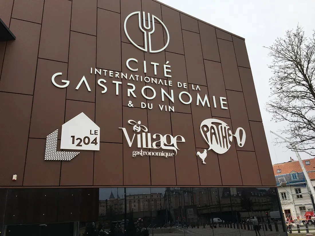 Dijon, Cité De La Gastronomie : L'Établissement Épicure Et Les Responsabilités De La Ville Dijon, Cité De La Gastronomie : L'Établissement Épicure Et Les Responsabilités De La Ville