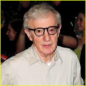 Dispute Over Dylan Farrow's Accusations: Sean Penn's Perspective Dispute Over Dylan Farrow's Accusations: Sean Penn's Perspective